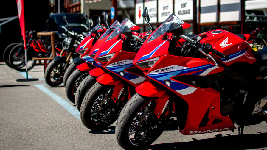 HAT LR 9