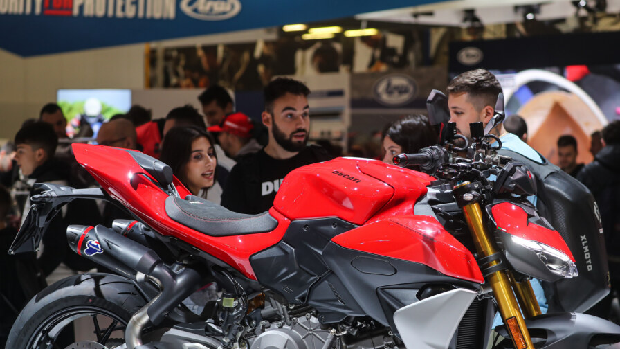 Performing eicma 3 2
