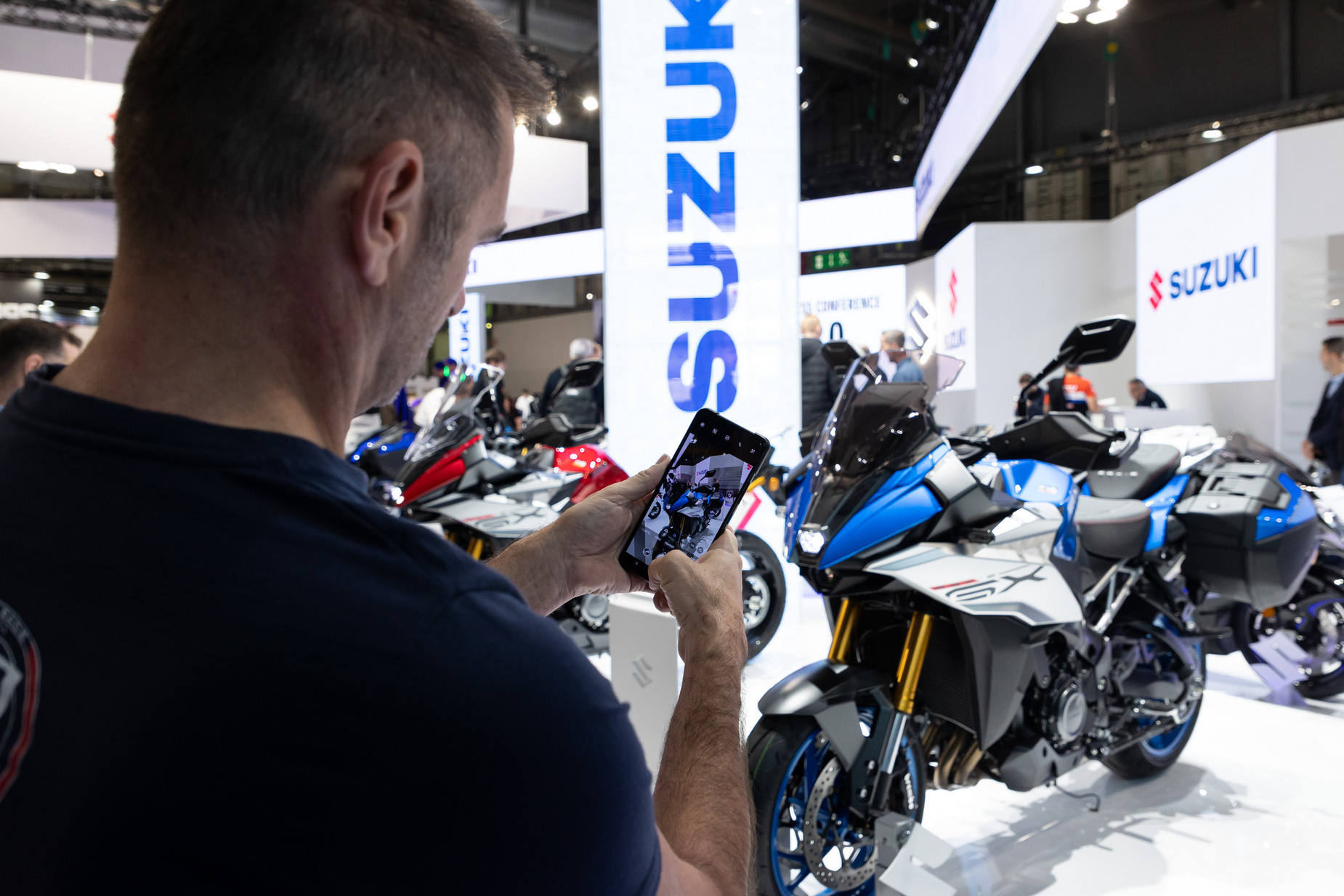 Performing eicma 3 3